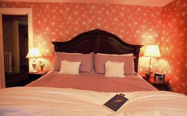 photo 2 of Devonfield Inn B&B