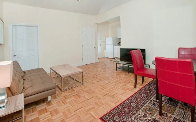 photo 5 of 2 Bedroom Apt Midtown East 28 Street