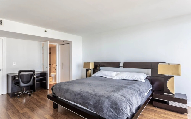 photo 5 of 2 Bedroom Pearl in Downtown Miami