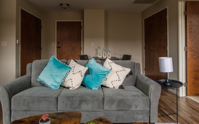 photo 5 of 2 BR Weston Apt by Frontdesk