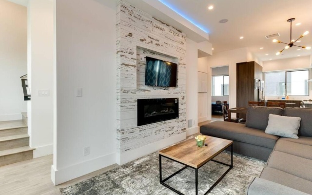photo 5 of 2 New Luxury Modern 3 story homes