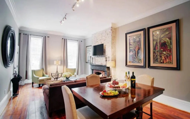 photo 5 of 201 York #2 · Newly Renovated Parkside Apt!