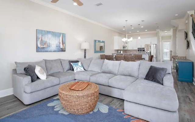 photo 2 of 2 Gulf View Balconies! 3 Story Townhome With 4 Bedrooms, 4 Bathrooms! Sleeps12