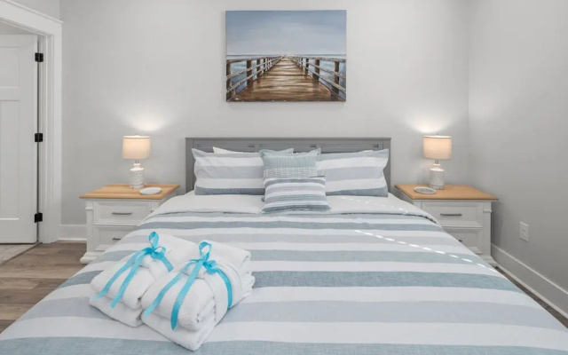 photo 4 of Laguna Haven! 3BR 2BA Sleeps 7! Your Perfect Escape!