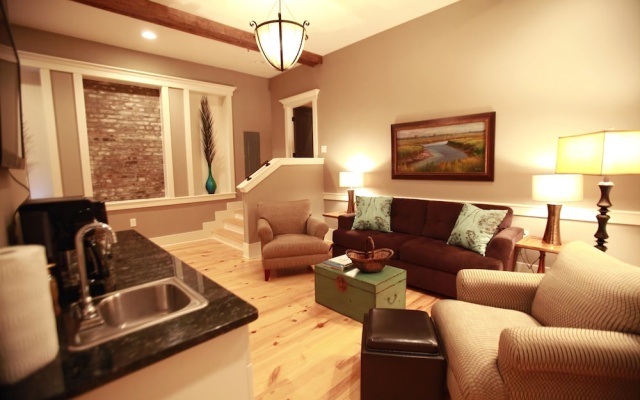 photo 3 of 229 King Luxury Suites