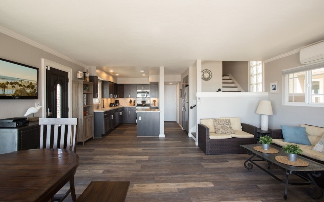 photo 4 of 2314 W Ocean Front AB 68217 by RedAwning