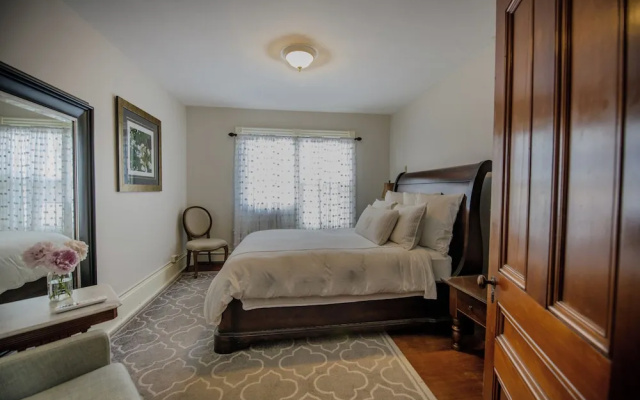 photo 2 of 254 South Union Street Guest House