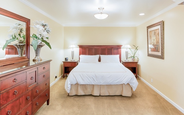 photo 3 of 2-Bedroom Condo Near Trails #SILV374P