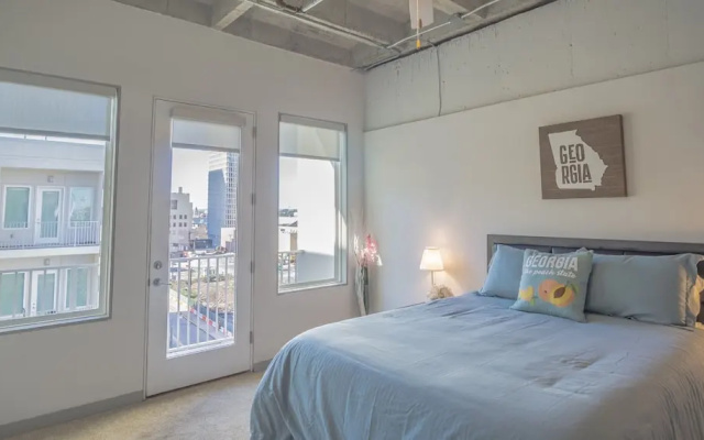 photo 4 of 2br Fully Furnished Apartment - Great Location In Midtown 2 Bedroom Apts by RedAwning