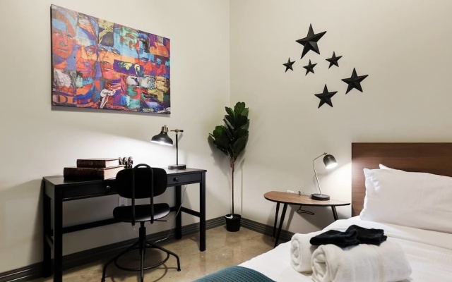 photo 2 of 3 Bedroom - Best Location, Pool, Gym & Parking