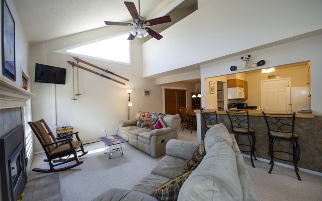 photo 4 of 3 Bedroom Condo - Base 9