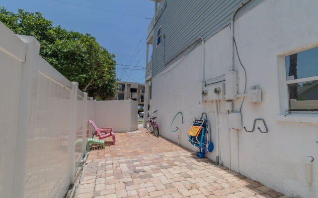 photo 2 of 3 Bedrooms with Gulf Views Unit A Steps Away From Beach 3 Villa by RedAwning