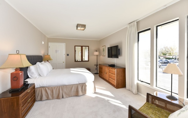 photo 4 of 305 Northgate At Silverado In Napa 1 Bedroom Condo by RedAwning