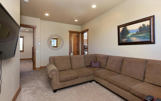 photo 5 of 312 Shores Lane by Summit County Mountain Retreats