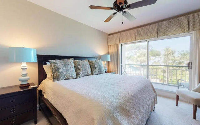 photo 4 of 3208 Windsor Court South