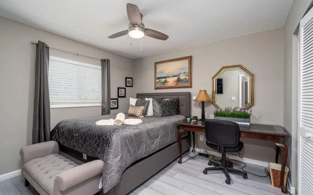 photo 3 of 3734 Tomlinson St - Barefoot Hideaway by Coastal Vacation Properties