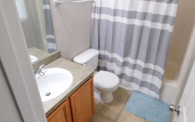 photo 5 of 3Bdrm 2.5Bath 5Beds - Warm Home in Katy