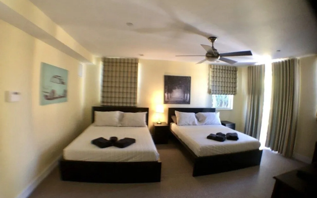 photo 2 of 3BR Home wRooftop by Ideal Experience VR