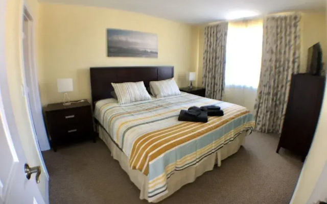 photo 4 of 3BR Home wRooftop by Ideal Experience VR