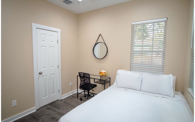 photo 3 of 3BR 2BA Remodeled House Near Downtown