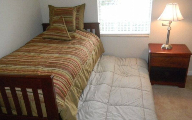 photo 3 of 4 Br Trafalgar Village Sleeps 10 - Fld 3248