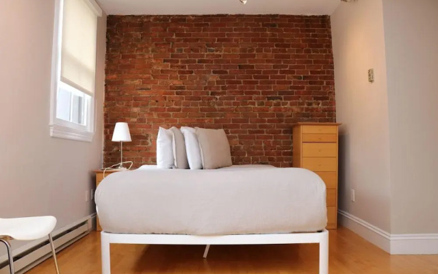 photo 4 of Maverick Suites at 402 Columbus Ave