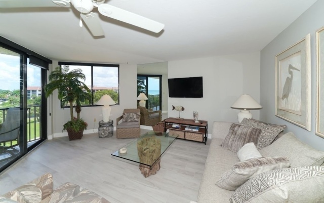 photo 2 of 404-excelsior- Beautiful Unit Offering Amazing Gulf Views! 2 Bedroom Condo