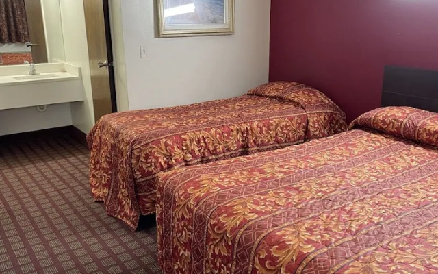 photo 5 of Budget Inn - Elizabeth, NJ