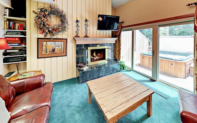 photo 2 of 4562 Streamside Circle E Duplex Unit B 3 Bedrooms 3 Bathrooms Duplex