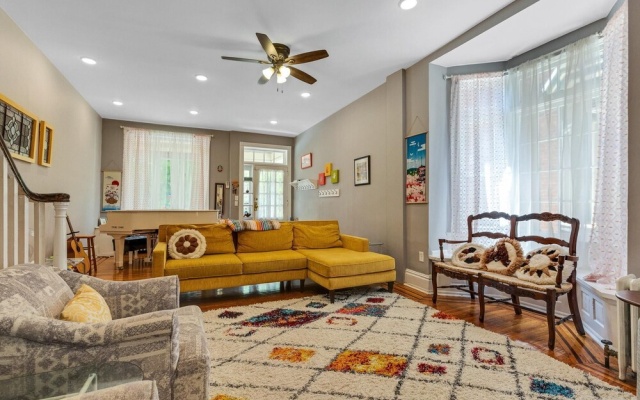 photo 2 of 4723 Hazel Ave in Philadelphia