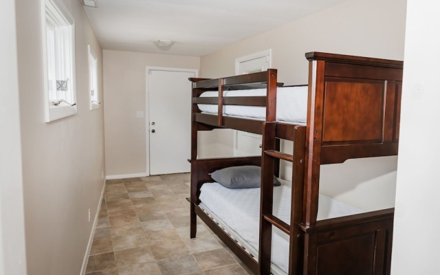 photo 4 of 4BDR Blue Haven Cottage Grand Haven 150