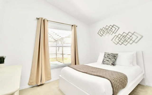 photo 5 of 4BR Family Home With Pool Netflix Near Disney