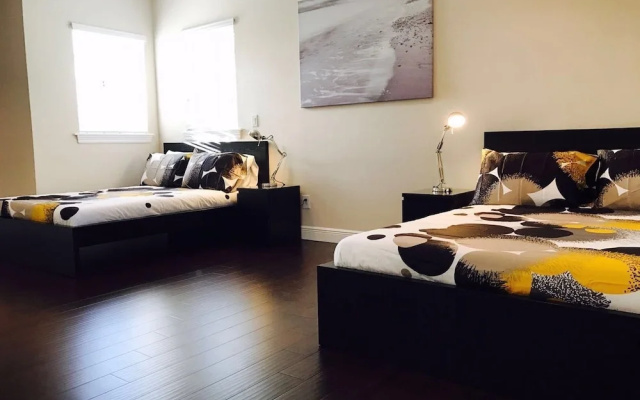 photo 3 of 4BR Townhouse 320 by Ideal Experience VR