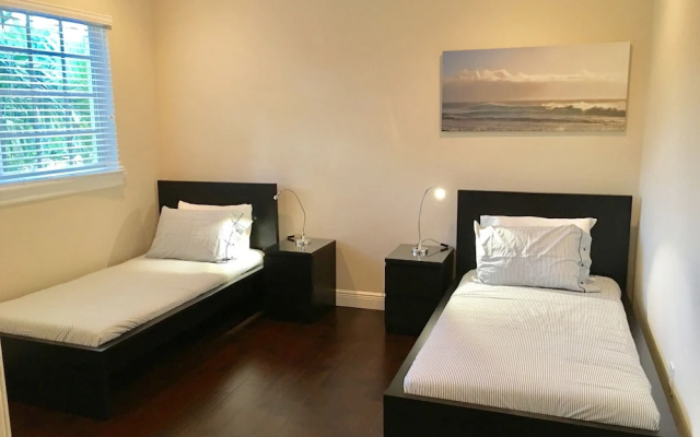 photo 3 of 4BR Townhouse 906 by Ideal Experience VR