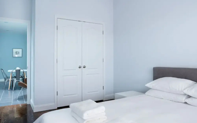 photo 4 of 5 Bedroom Gem Minutes from Manhattan