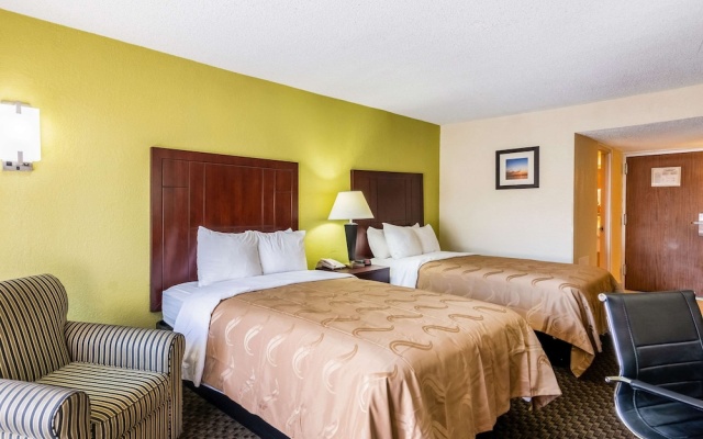 photo 3 of Quality Inn Central