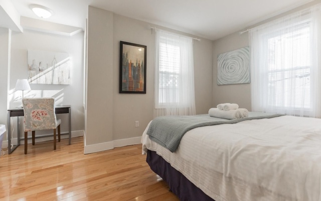 photo 3 of 523 S 18th