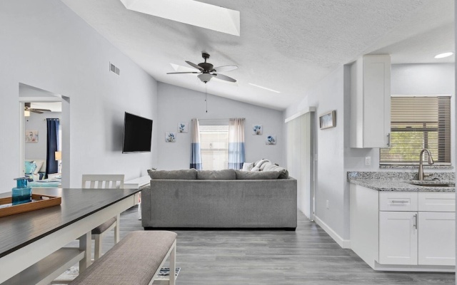 photo 5 of 5638 Colonial Oaks Blvd