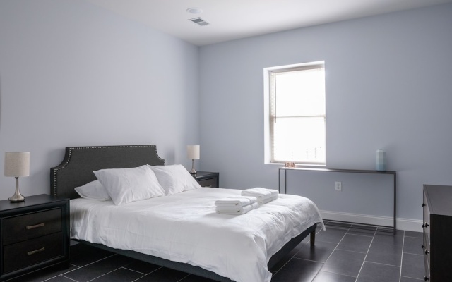 photo 4 of 6 Bedroom Duplex Near NYC
