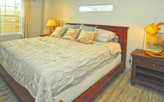 photo 2 of 6 Bedroom Homes in Miami by TMG