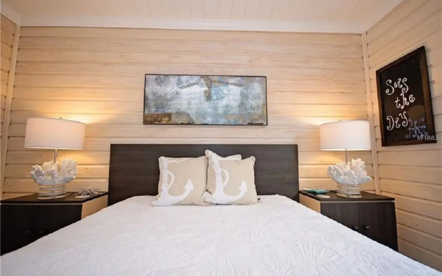 photo 4 of 6West Beach Cottages
