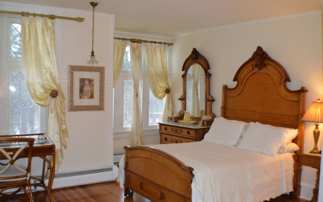 photo 5 of Seven Hills Inn