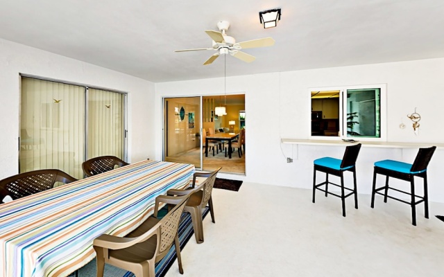 photo 2 of 701 Emerald Harbor Drive Home 3 Bedrooms 2 Bathrooms Home