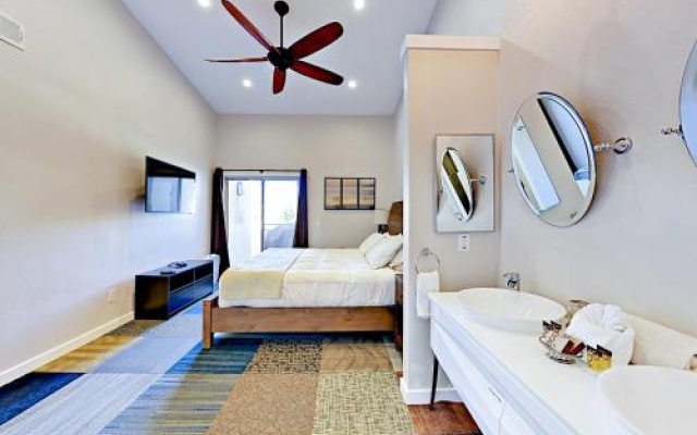 photo 5 of 72 Corniche Condo #F - 2 Br condo by RedAwning