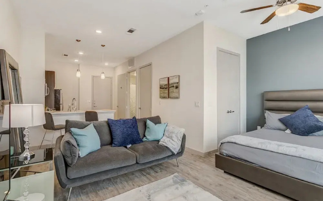 photo 2 of 7th Avenue Condos by Barsala