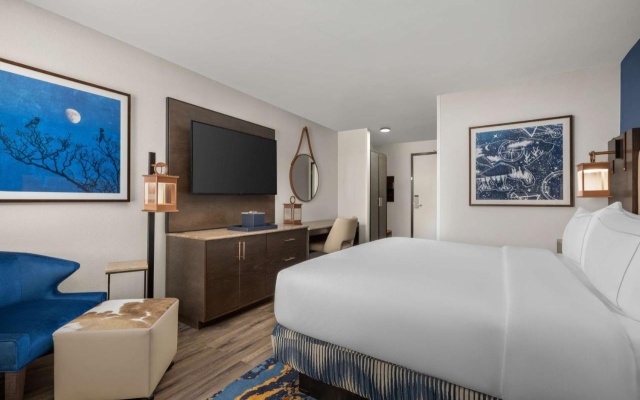 photo 5 of Hotel Westport Kansas City, Tapestry Collection by Hilton