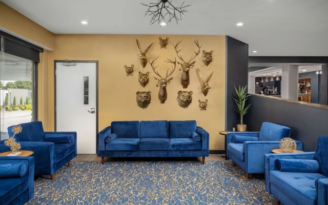 photo 3 of Hotel Westport Kansas City, Tapestry Collection by Hilton
