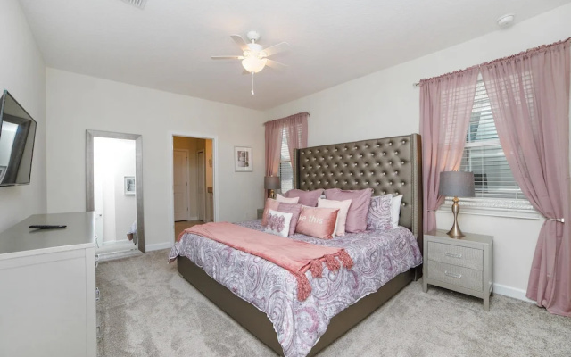 photo 3 of 9 Bdrm Champions Gate Villa