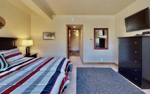photo 4 of Nine Vail Road Condos with Short Walk to Gondola by RedAwning