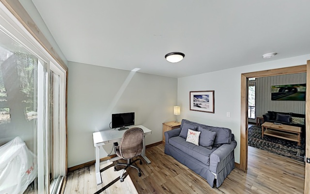 photo 3 of 930 Tahoe City - 3 Br Home